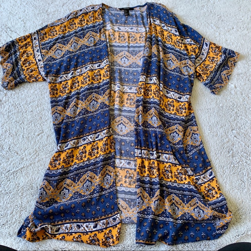 Short Sleeve Chiffon Printed Wrap Size Large